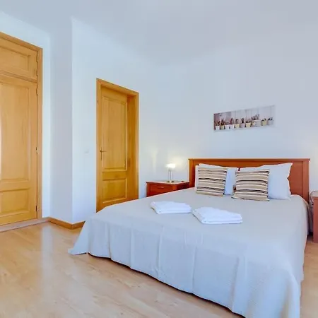 Collection Side - Oura 200 Meters Vakantiehuis *