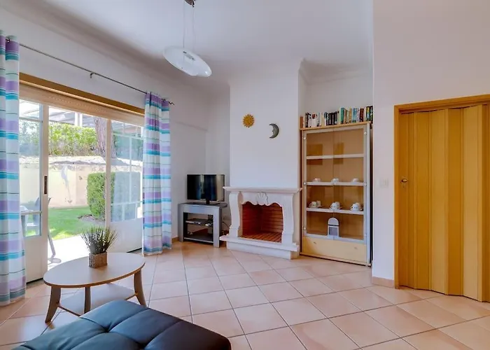 Collection Side - Oura 200 Meters Dom wakacyjny *