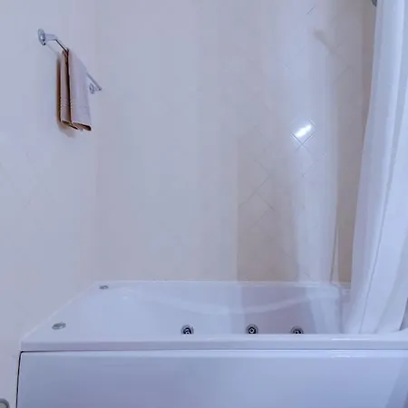 Collection Side - Oura 200 Meters